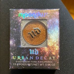 Urban Decay Moondust eyeshadow